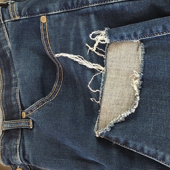 Torrid Raw Hem Blue Jeans Size 26S - Picture 4 of 6